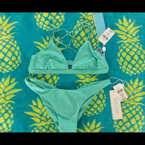 Beach Bunny Bikini in mint size med top & bottom - Picture 2 of 8